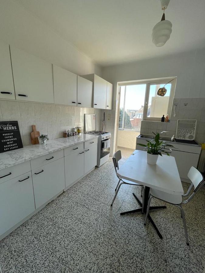Appartement Dans Un Beau Quartier A Anderlecht Bruselas Exterior foto
